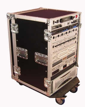 ATA Style 16-Space Rack Road Case with Locking Caster Board
