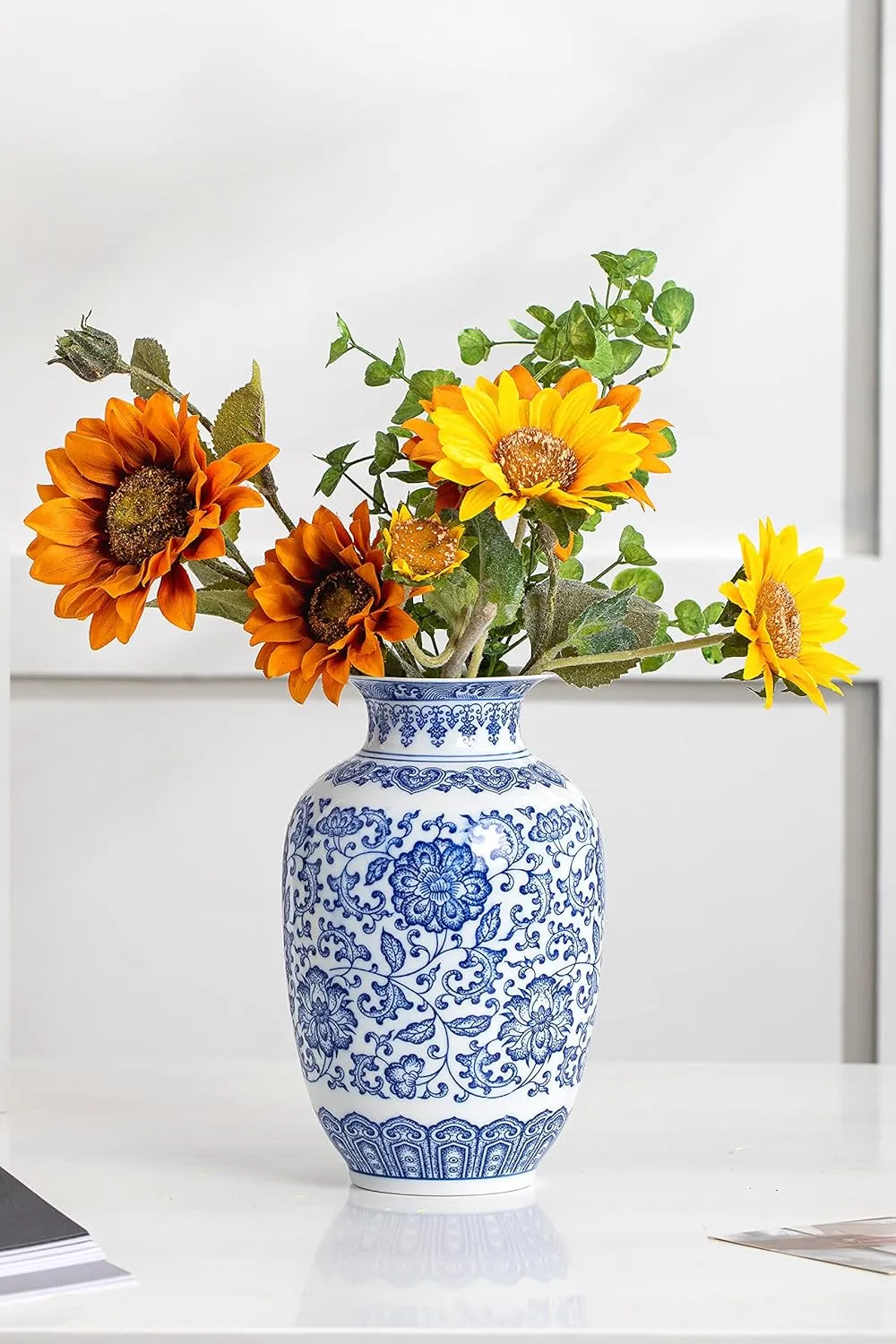 Blue and White Vase, Blue Vases Home Décor, Chinoiserie Vase, Blue and White Porcelain, Ceramic Vase for Home, Living Room, Bookshelf, Mantle Fireplace,Table Centerpieces,9"