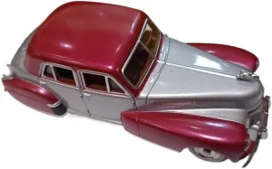 Die Cast Vehicle 1/43 for Cadillac Fleetwood 1941 Red Silver Vintage Sedan Model Diecast Collectible Toy Car Mini Car Model Mini Cars Replica