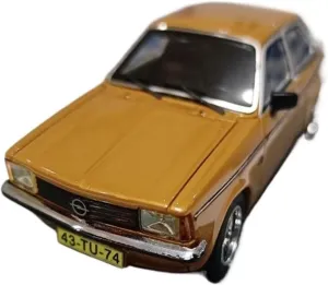 Die Cast Vehicle 1/43 for Opel Kadett City C Berlina 1978 Car Model Diecast Alloy Car Model Decorative Model for Collection Mini Cars Replica