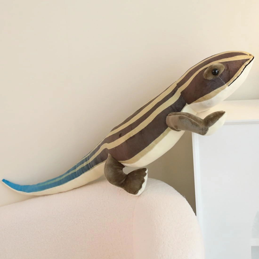ELAINREN Realistic Brown Lizard Plush Toy Soft Chameleon Stuffed Large Pillow Fluffy Lizard Plushie Lifelike Chameleon Doll Gifts/35.4''