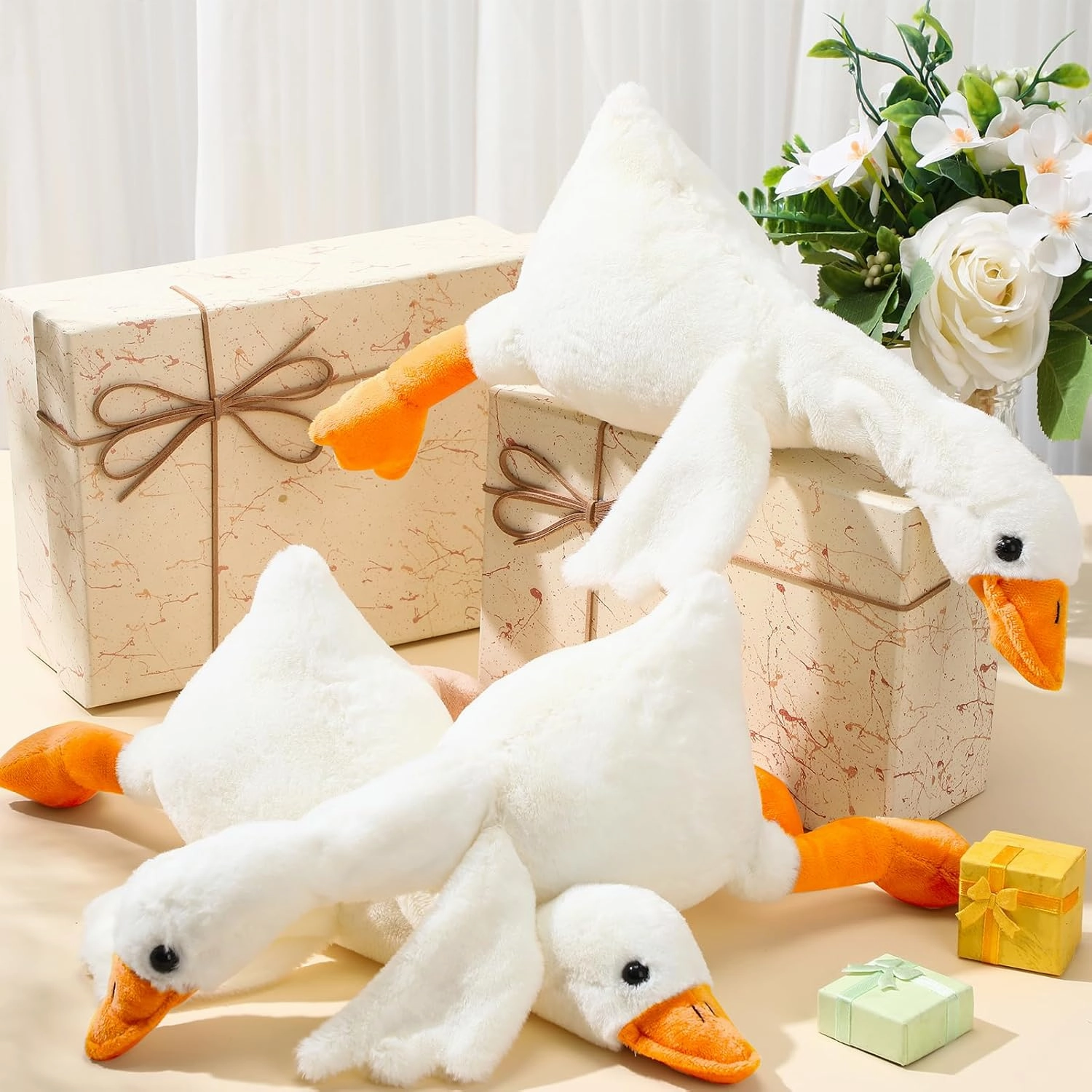 HyDren 8 Pcs Goose Stuffed Animal 8 Inch Goose Plush Soft Stuffed Animal Toy White Yellow Plush Sitting Toy Doll for Birthday Party Supplies Home Decorations