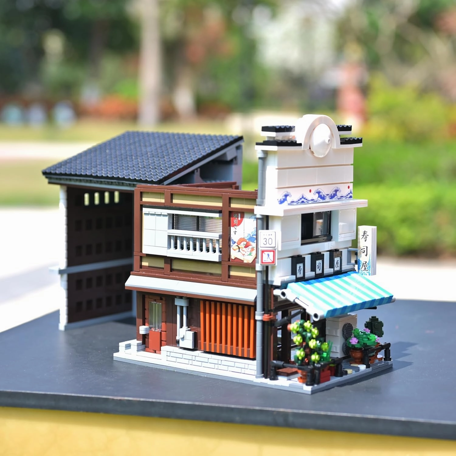 Japanese Sushi House Building Set,MOC Japan Street City View, Creative Architecture Construction Building House Kit for Adults(1665PCS)