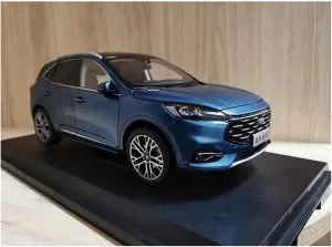 Sports car Metal Model 1:18 Scale for Escape SUV Alloy Car Model Adult Souvenir Classic Static Display Collectible Toy for Home Décor
