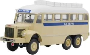 Sports car Metal Model 1:43 for Berliet GBC Gazelle Bus Alloy Car Model Classic Retro Collection Ornaments Display Decoration Hobbies for Home Décor