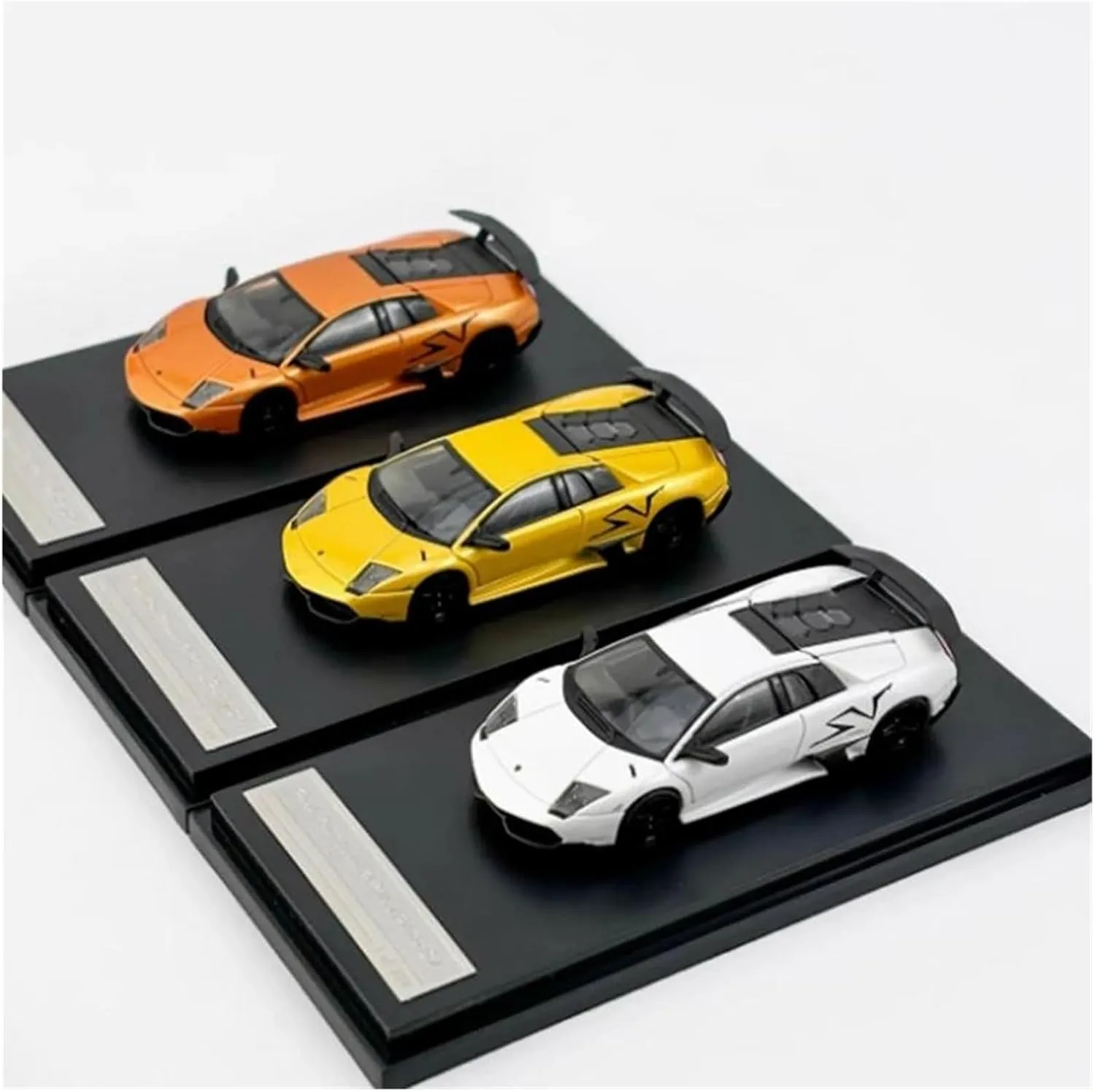 Sports car Metal Model 1/64 Scale for LP670 SV Classic Static Alloy Car Model Adult Souvenir Display Collectible for Home Décor(Yellow)