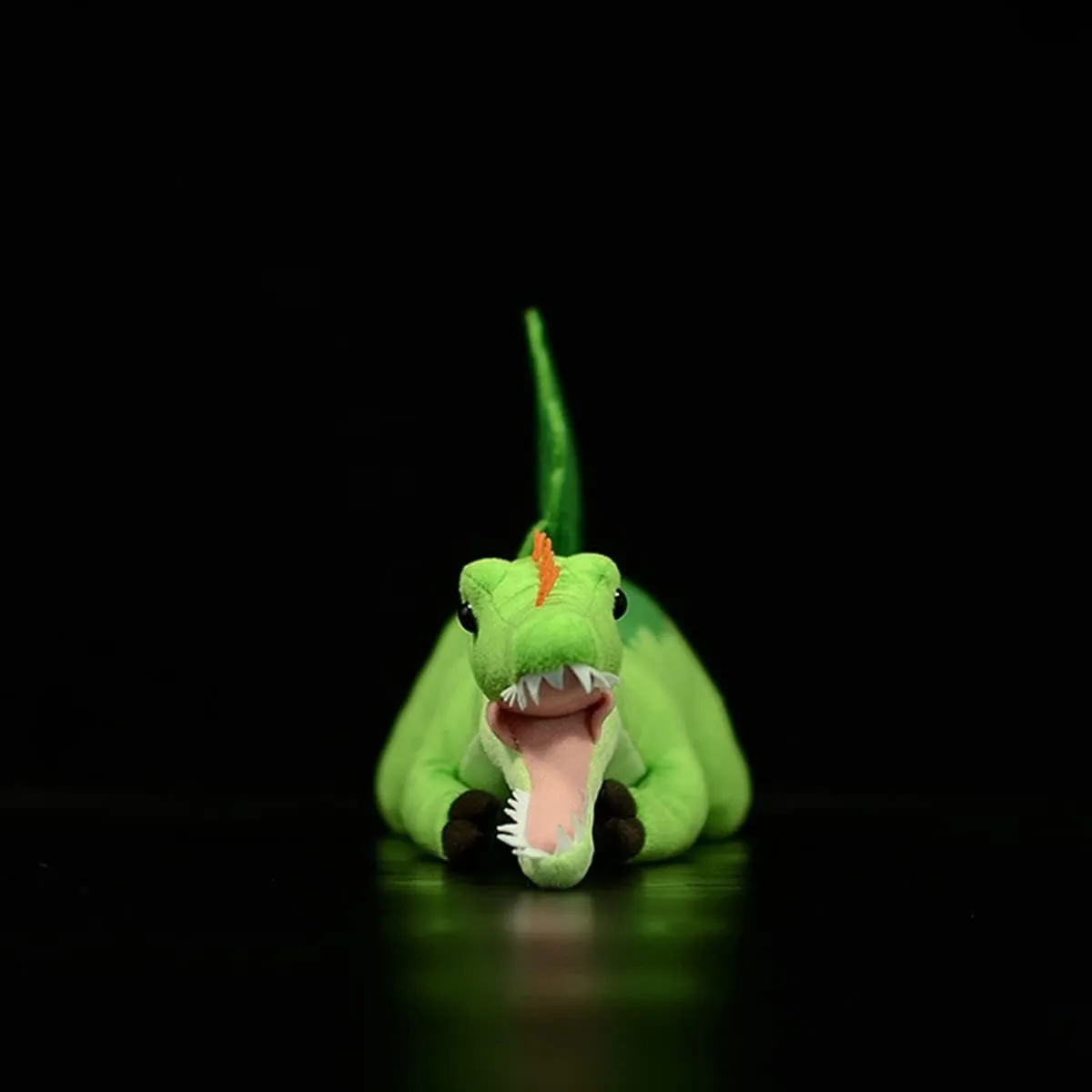 Tiny Heart Simulation Spinosaurus Plush Toy, 17 Inch Spinosaurus Dragon Stuffed Animals Realistic Doll Home Decor Collectibles Soft for Kids Boys